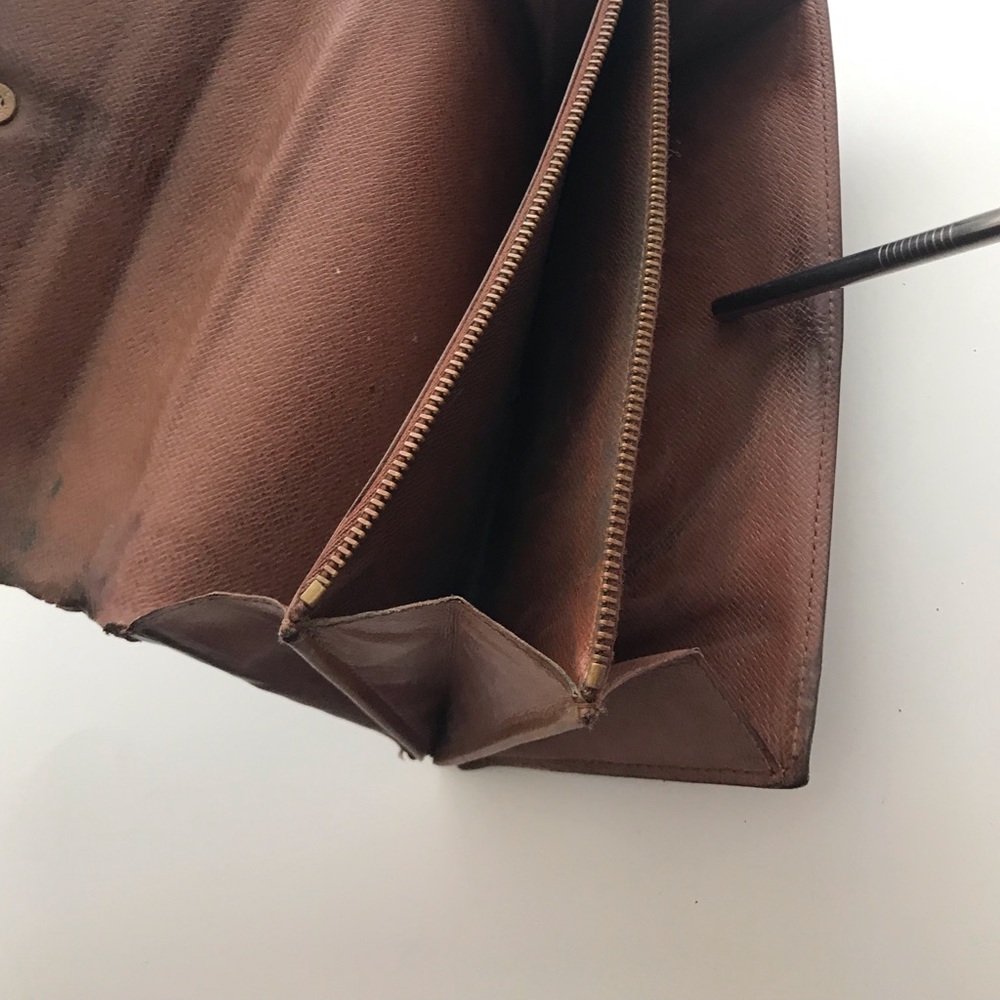 AUTH Louis Vuitton Sarah Wallet CA0945 - Picture 6 of 8
